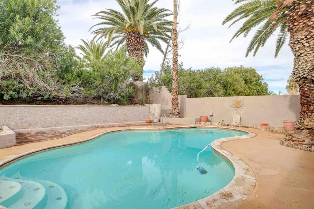 Resort Style 4 Bedroom House With Pool Minutes From Strip ลาสเวกัส ภายนอก รูปภาพ